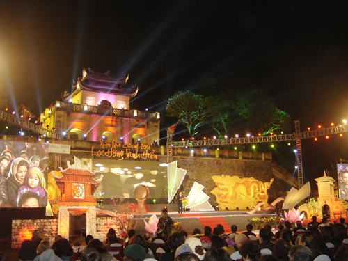 ท่านเจืองเติ้นซางประธานประเทศเวียดนามเข้าร่วมโครงการวสันตฤดูในบ้านเกิดปี๒๐๑๔